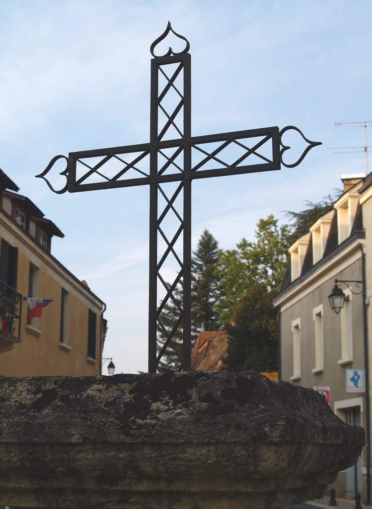 Cast iron cross by Ian Poulton