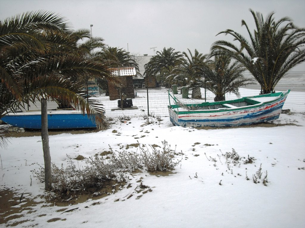 Mare e barche sotto la neve di Febbraio 2009 by alfredo.difelice