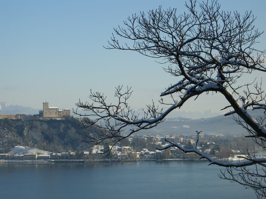 ANGERA. Lago Maggiore.2008 by jofog