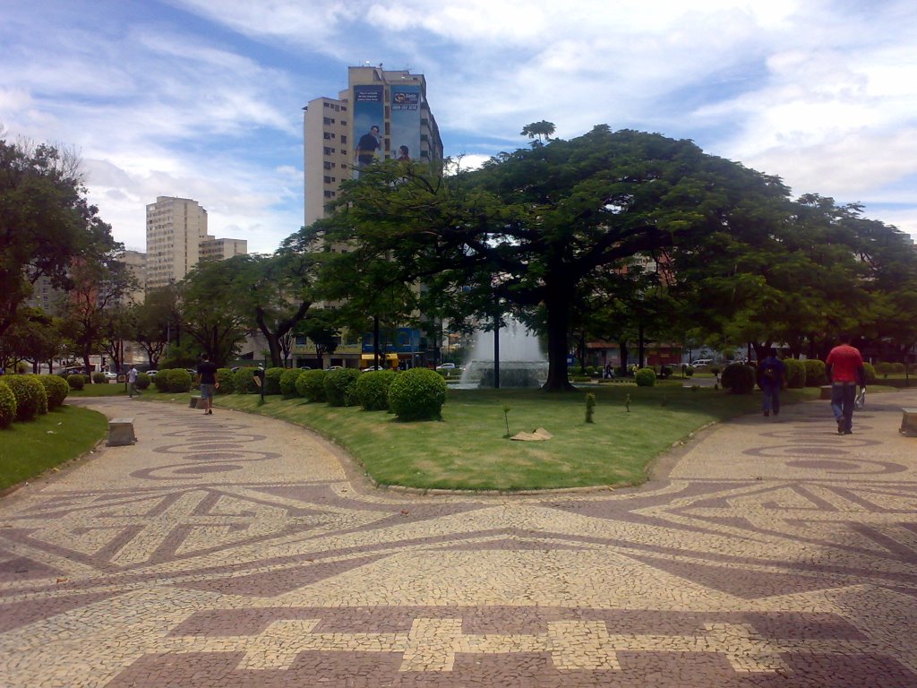 Praça Raul Soares by Deivid Douglas Ramos