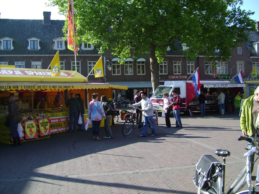 Wageningen Market by Ben DeVries