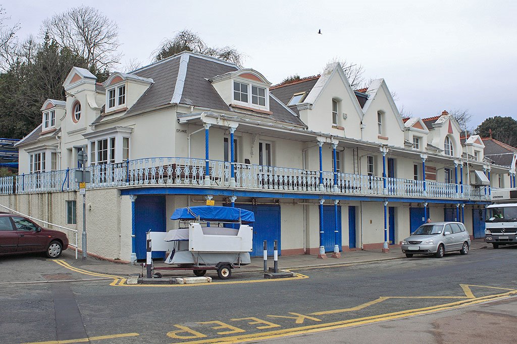 Penarth Yacht Club by filz123