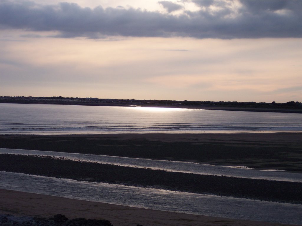 Sunset over Porthcawl by barry nicks