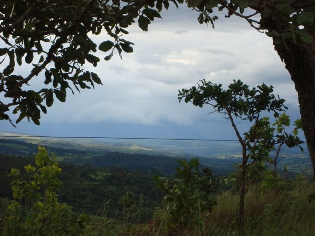 Horizonte de Abadiânia, GO, Brasil by naishabr