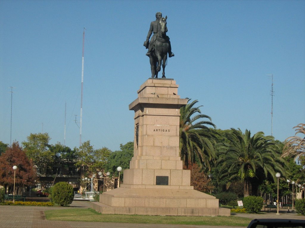 Monumento al Gral. José G. Artigas/General José G. Artigas Monument/Monumento ao Geral José G. Artigas. by MrQuiquito28