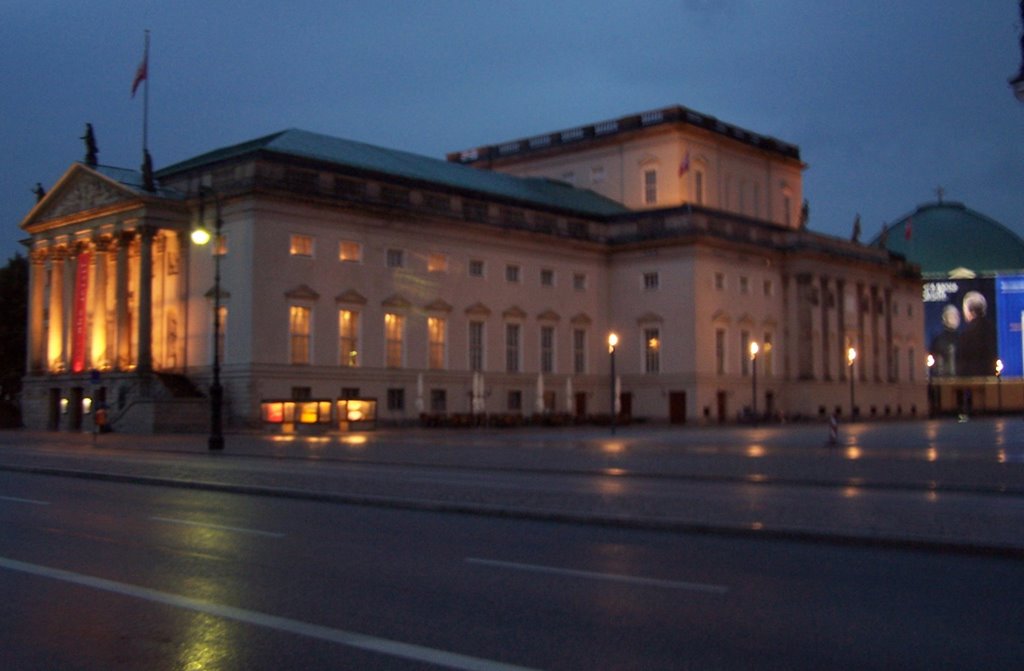 Ópera de Berlin - Deutsche Staatsoper by antoniobarretto