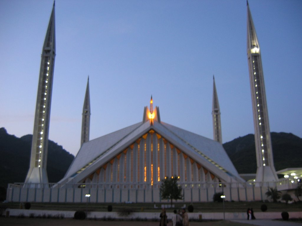 Faisal Mosque,IslamAbad at Evening by haanimanj