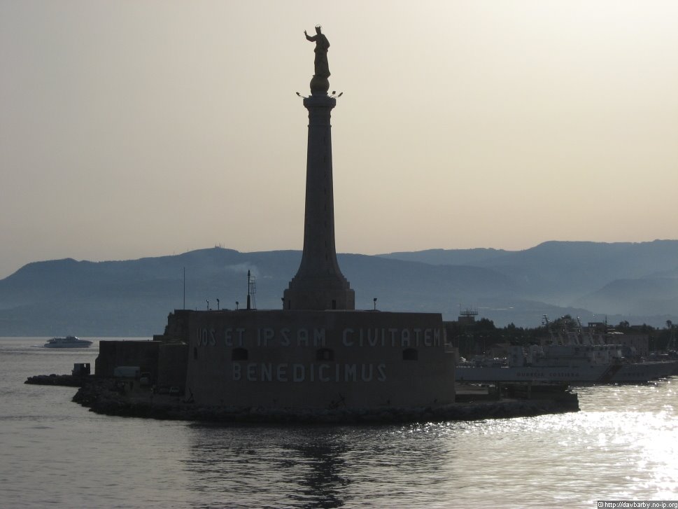 Statua al porto di Messina. by Davbarby by davbarby.no-ip.org