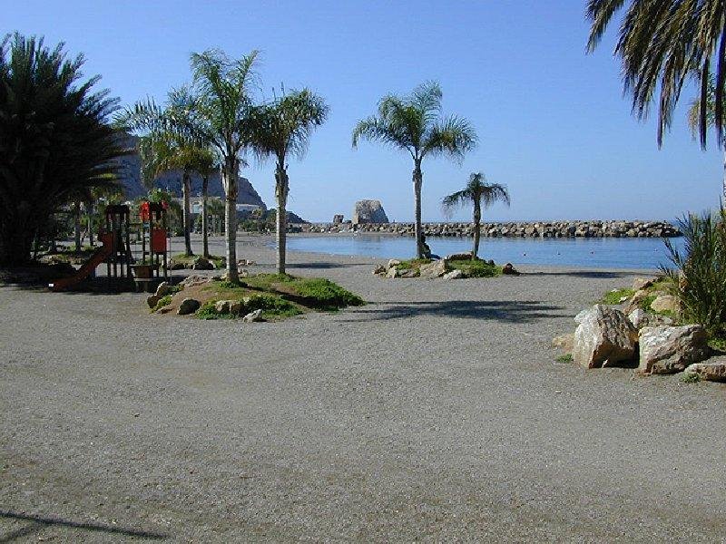 Águilas (Playa Poniente) by Pascual Rodríguez