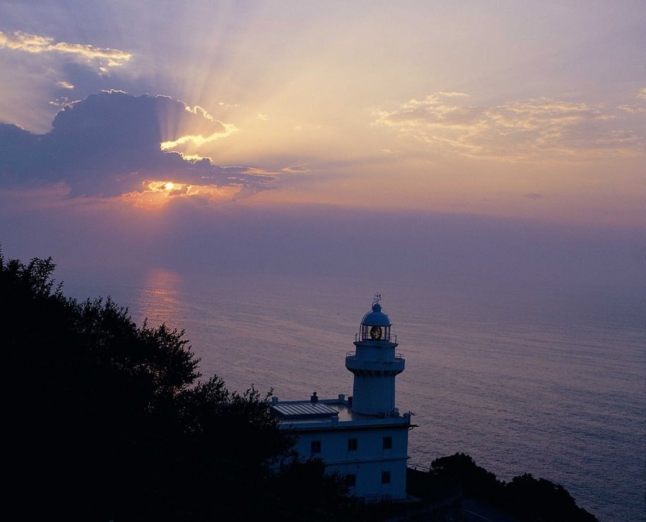 Donostia - San Sebastian faro by xabitxin