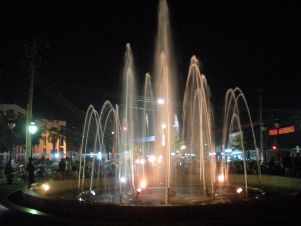 Fountain, Chau Doc by artorantonen