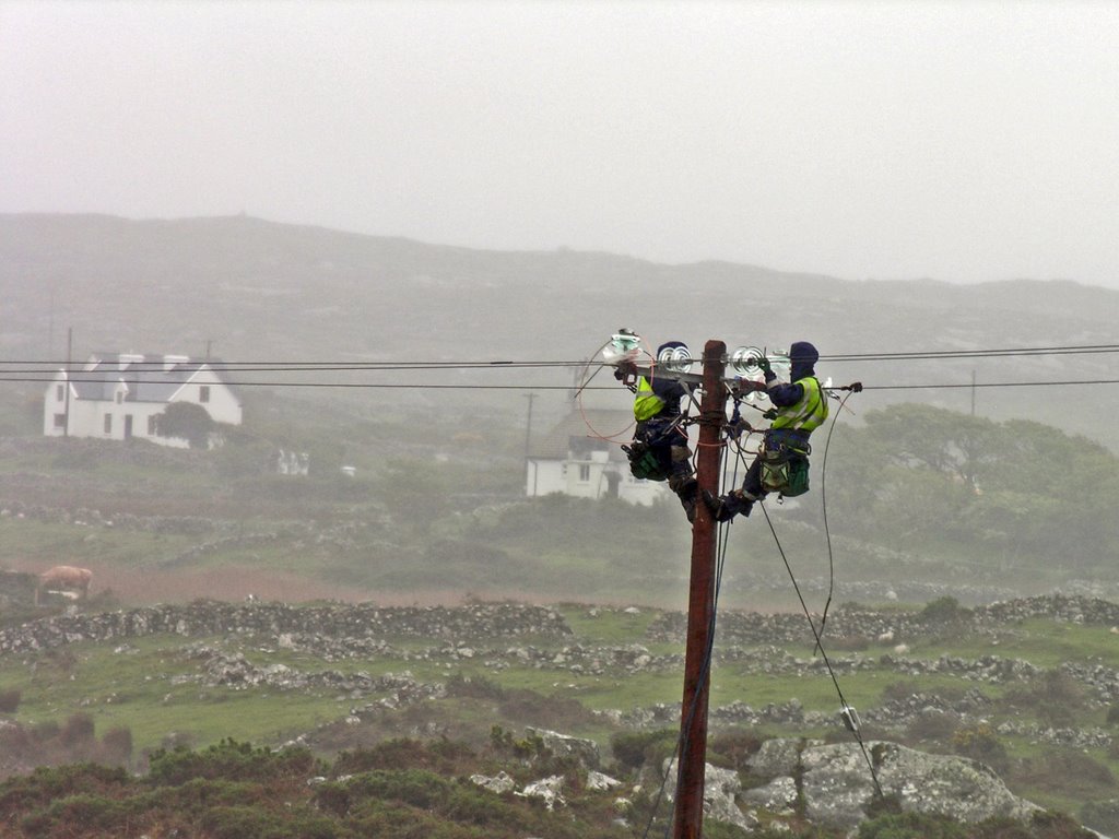 Connemara 15 (linemen) by Cliff Jennings