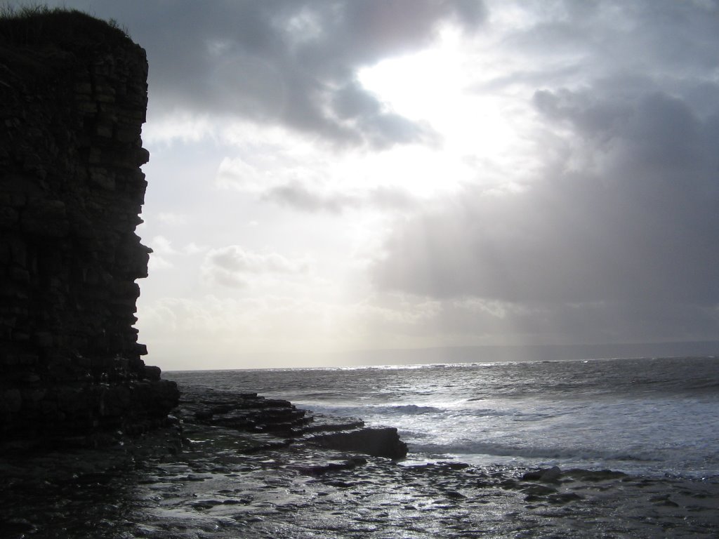 Monknash beach by cowbridgeguide.co.uk