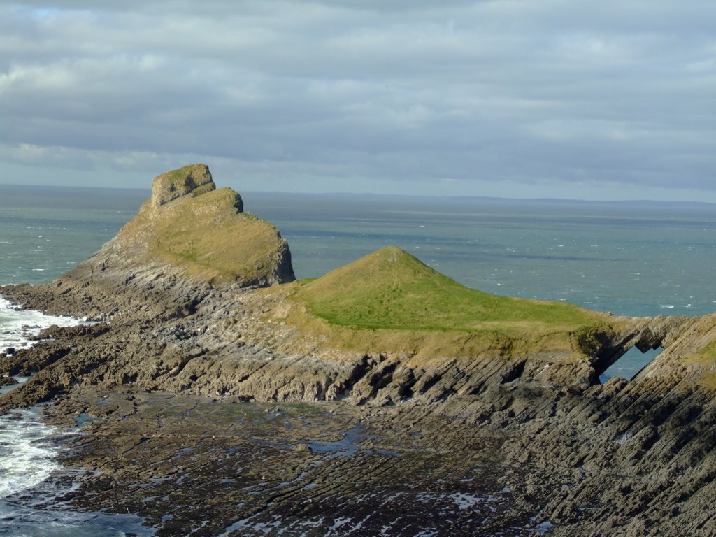 West part of Worms Head by czechspekk