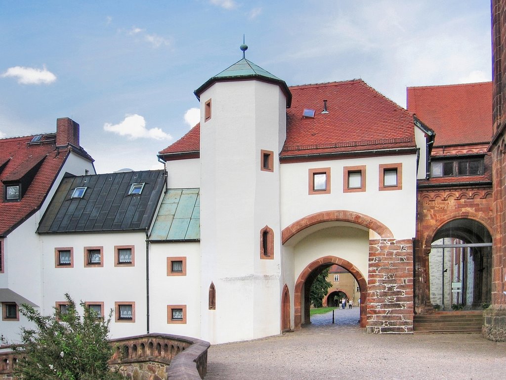 Wechselburg - Westliches Tor zum Kloster by Rudolf Henkel