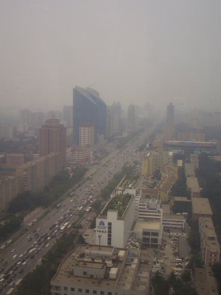 Bad day at JianguomenwaiDajie by Bee Charmer