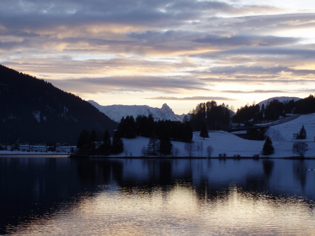 Lago di Davos - Tramonto Invernale by Simone Posavec