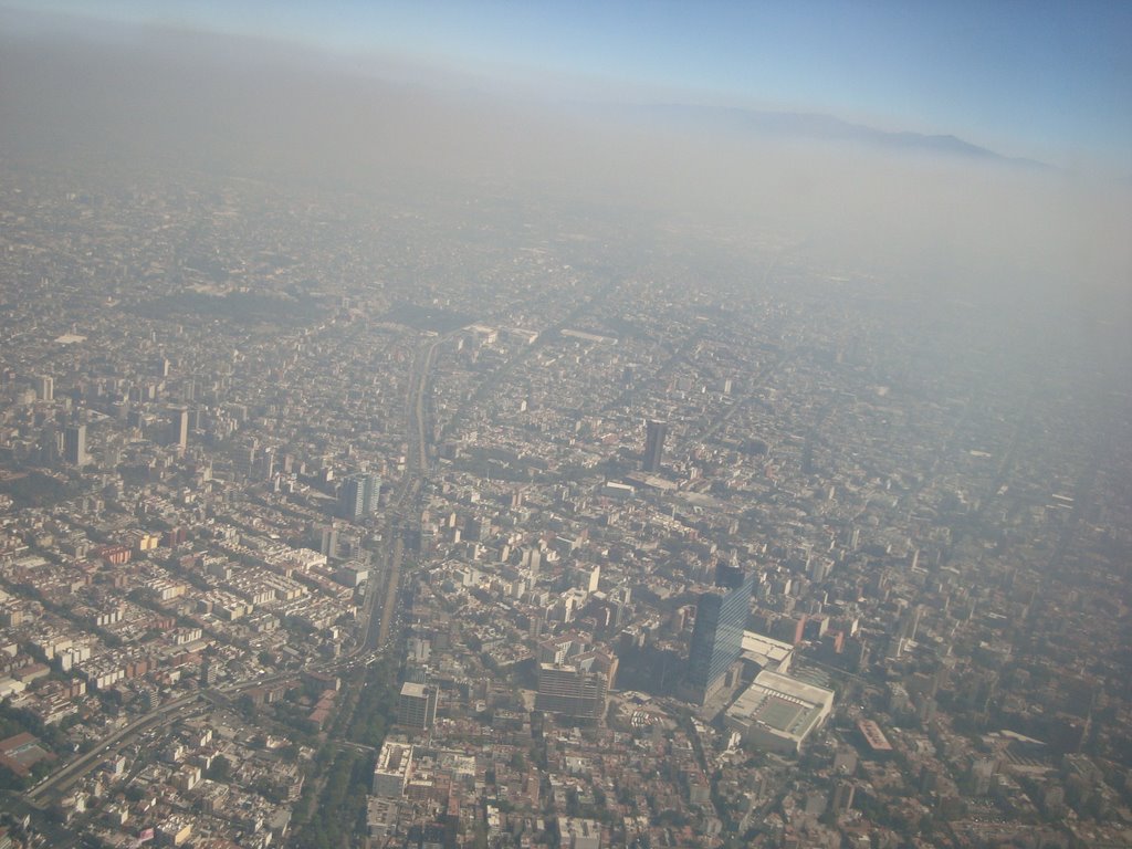 Ciudad de México desde las alturas (Smog & WTC) by Jonathan F. Pérez Al…