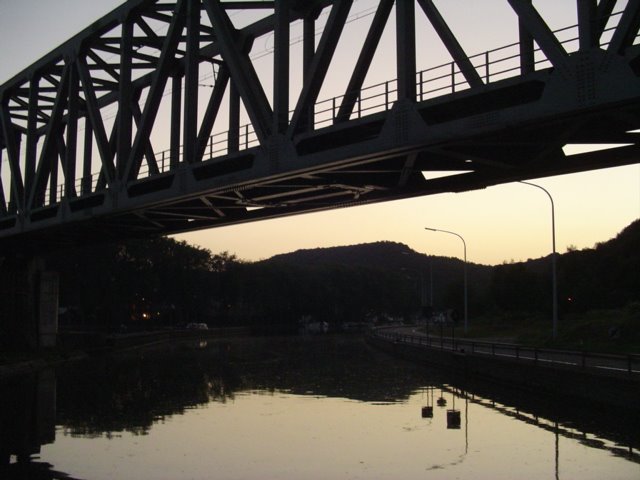 Le pont de trace d'Eiffel, Anseremme by Jan Hendrik