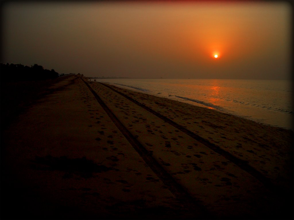 Tyre Tracks by Isla Goldie