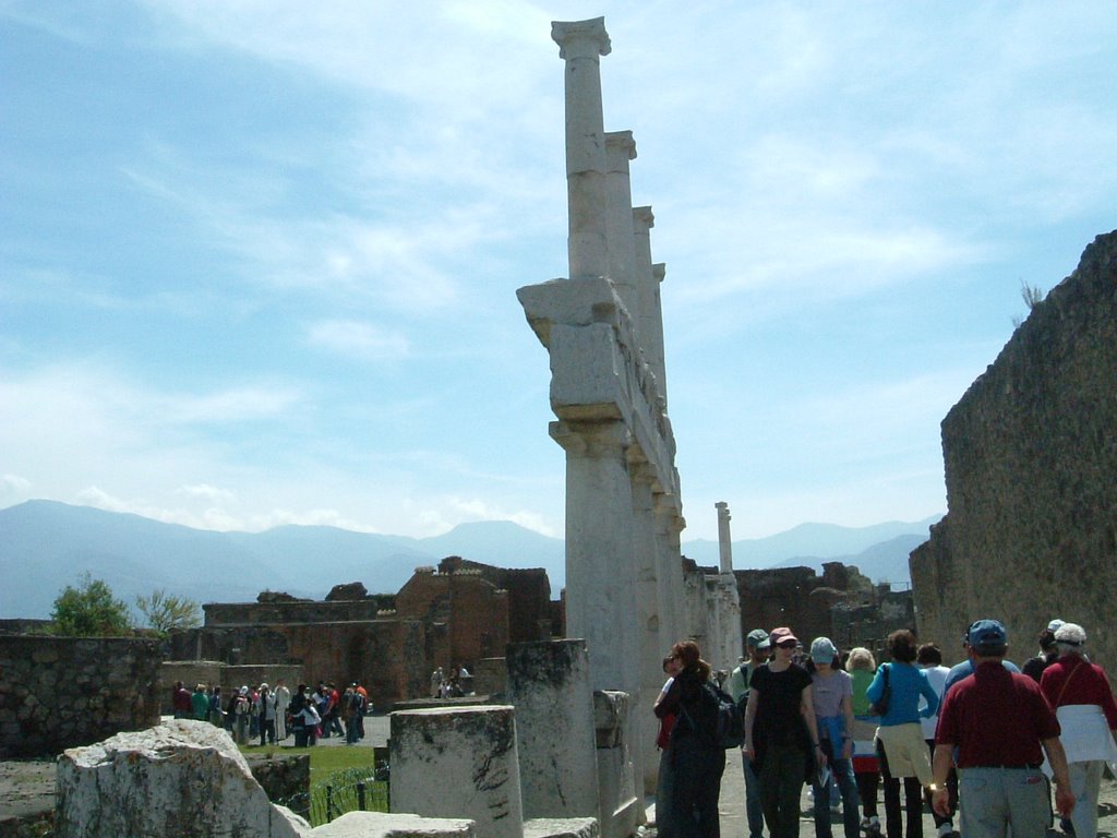 Pompei "Scavi" by Alberto Tammaro - Ag…