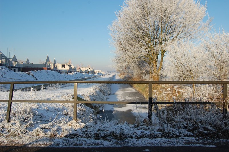 Flietsebeek in aanbouw by W.Versteeg