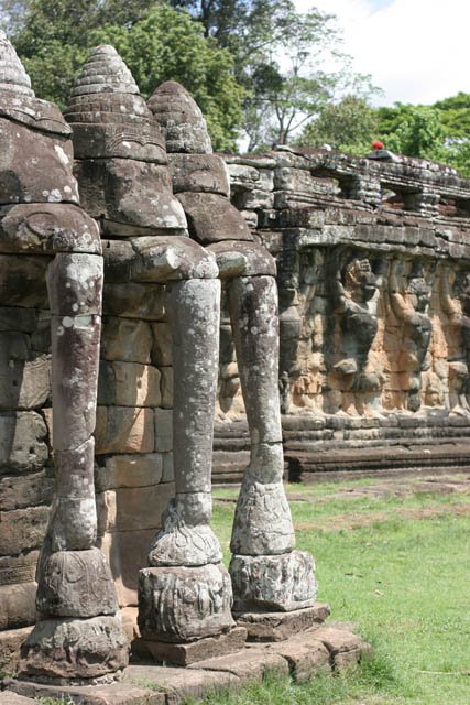 Angkor by Richard Lozin