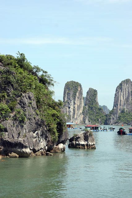 Ha Long Bay by Richard Lozin