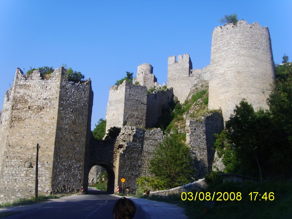 Golubac - tvrdjava by nenad mihailovic