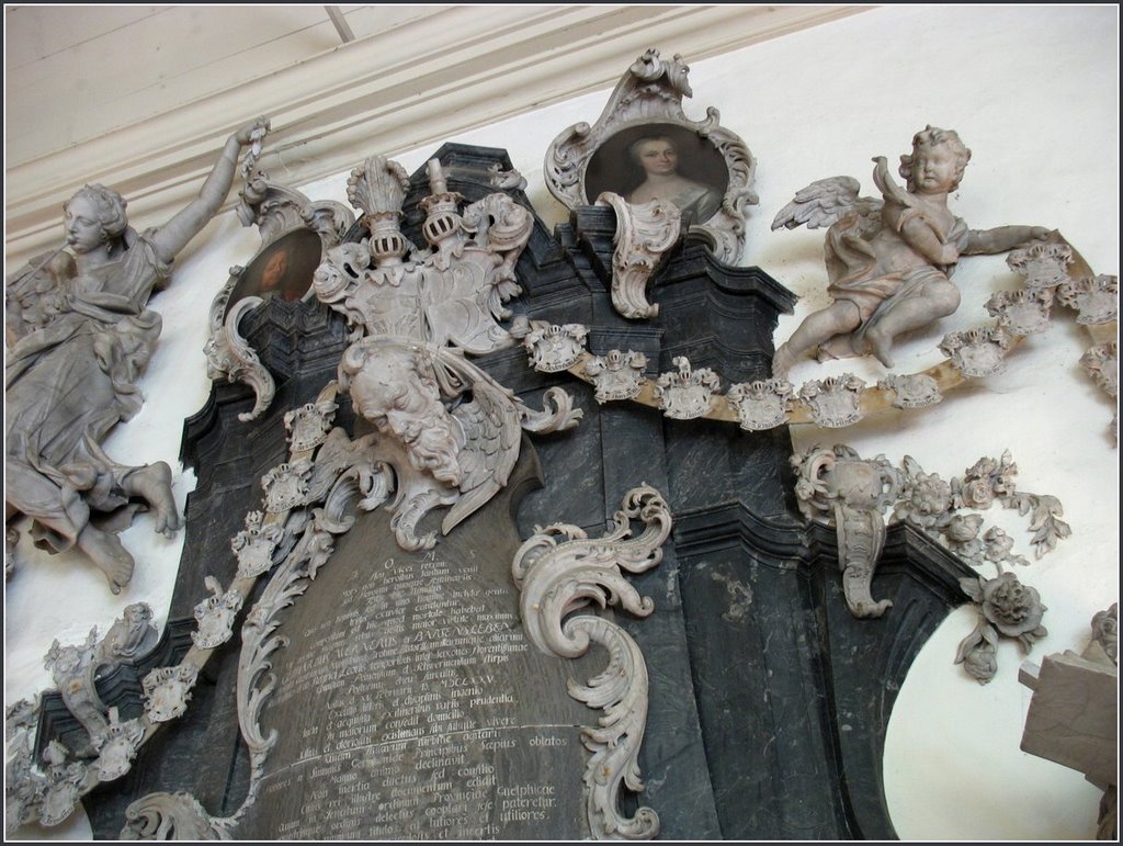 Detail from the 'Rococo Epitaph' in St. Marien Kirche, Wolfsburg by Chris10 ©