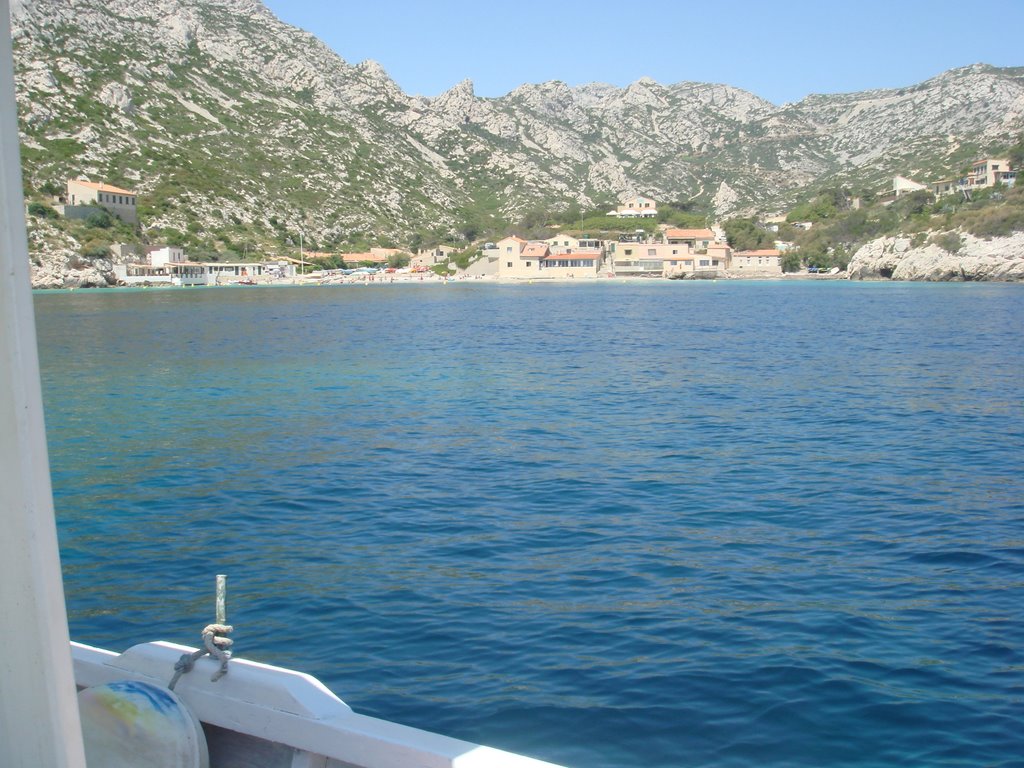 Calanque de Sormiou by Jean-Guy BINEAU