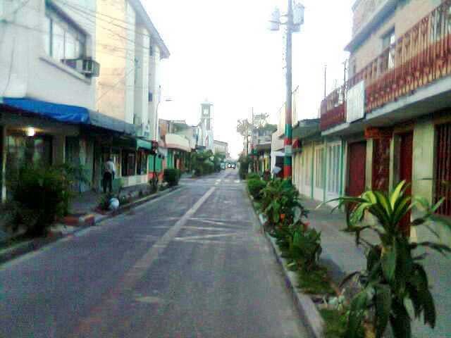 Calle céntrica by Amador Muset