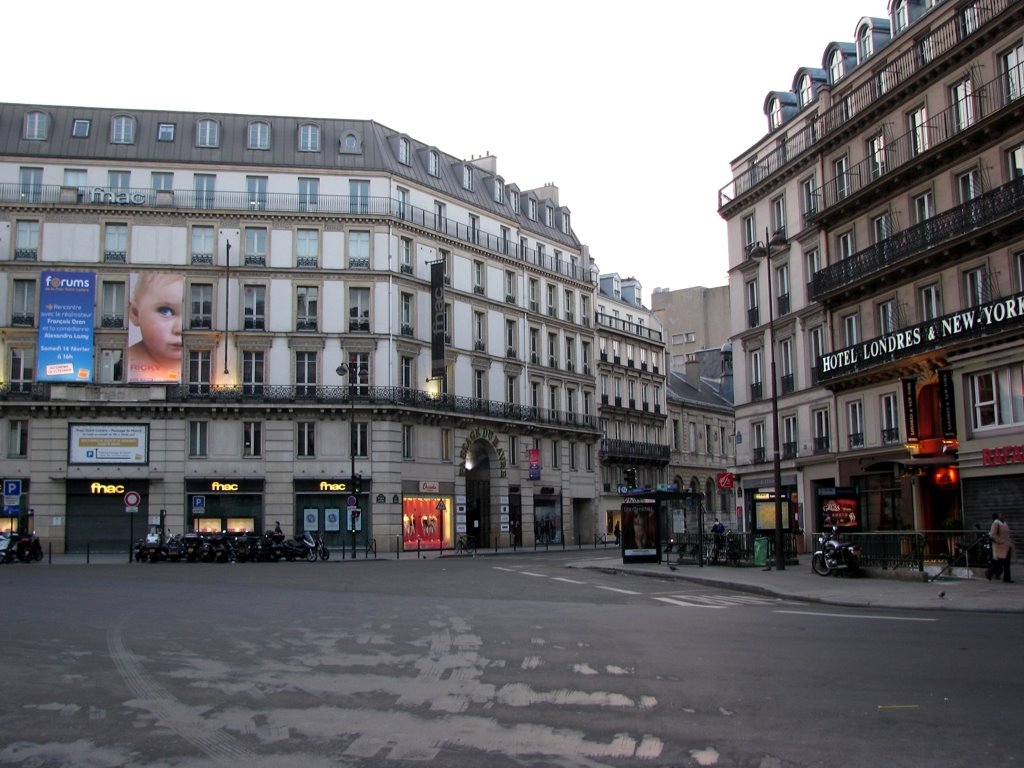 Rue Saint-Lazare by Тилигузов Сергей