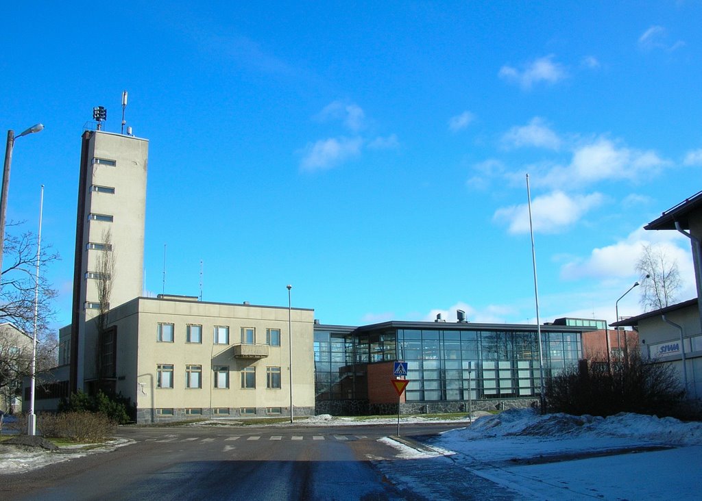 Fire station by Petteri Kantokari