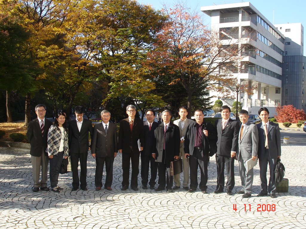 at University of Seoul (UOS) by Che Trung Hieu