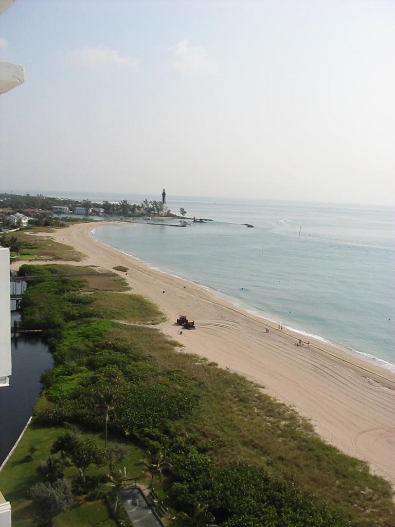 Pompano Beach, FL, USA by Milan Polacek