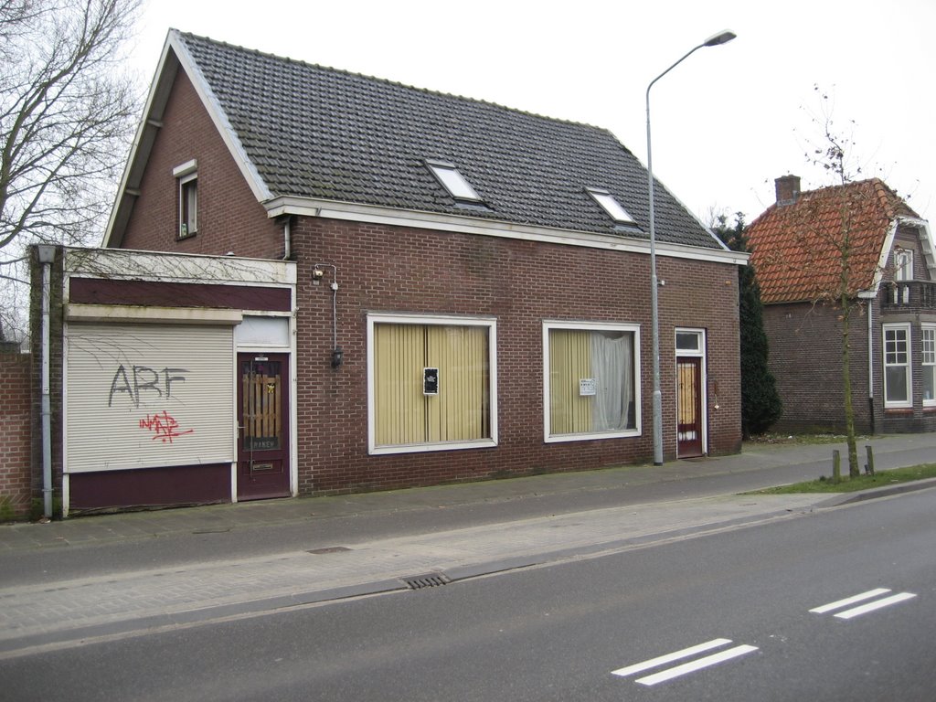 JP - Hintham - Zicht op zuiden: Krakers woning by Jaap Peters