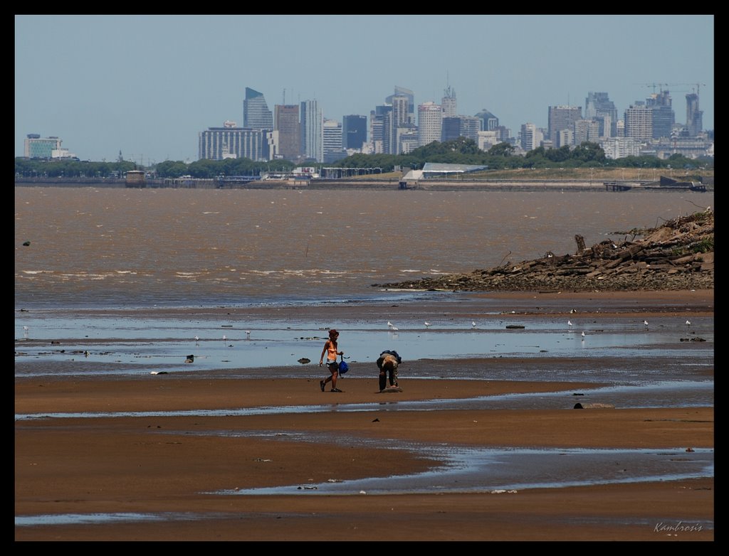 Corrientes 140, Olivos, Buenos Aires, Argentina by Javier Kambrosis