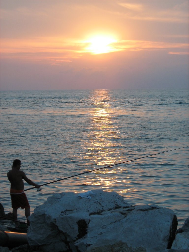 Pesca al tramonto by Stefano Gazzola