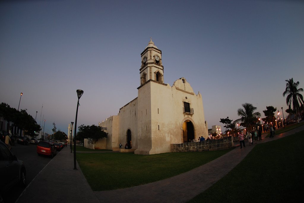 Parroquia de San Roman by cienporcientocampech…