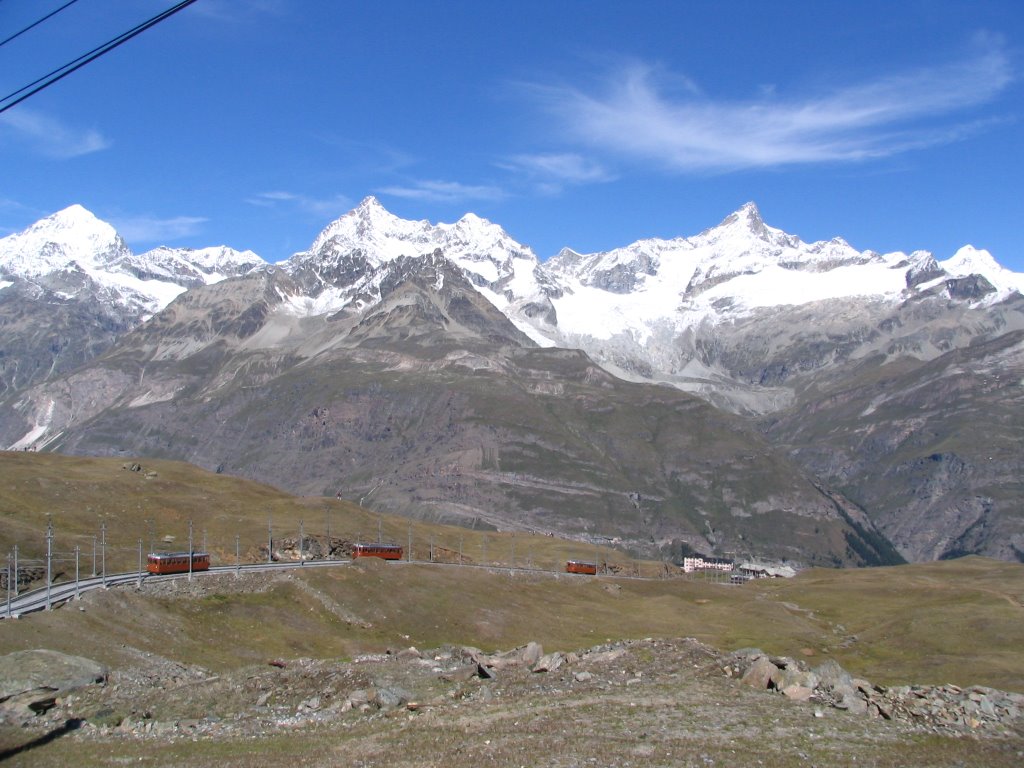 Verso il Gornergrat. Sullo sfonfo Riffelberg by pinkpink