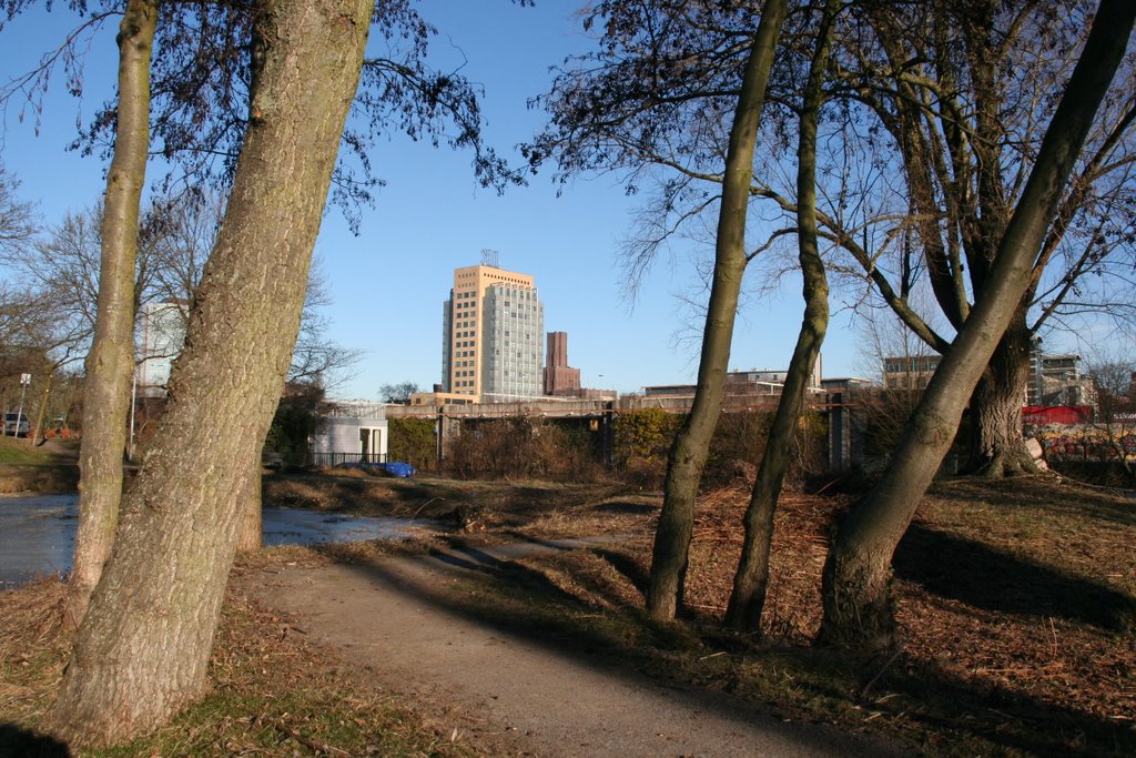 Inktpot vanuit plantsoeneiland, Utrecht-Dichterswijk. by Carl030nl