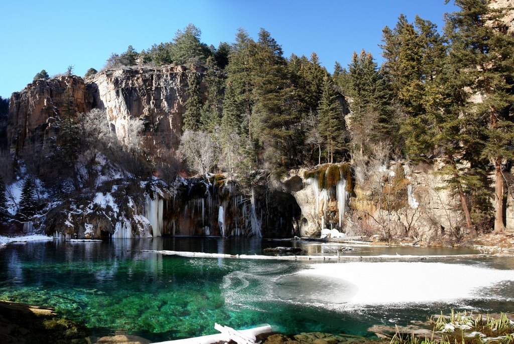 Hanging Lake by Bummi