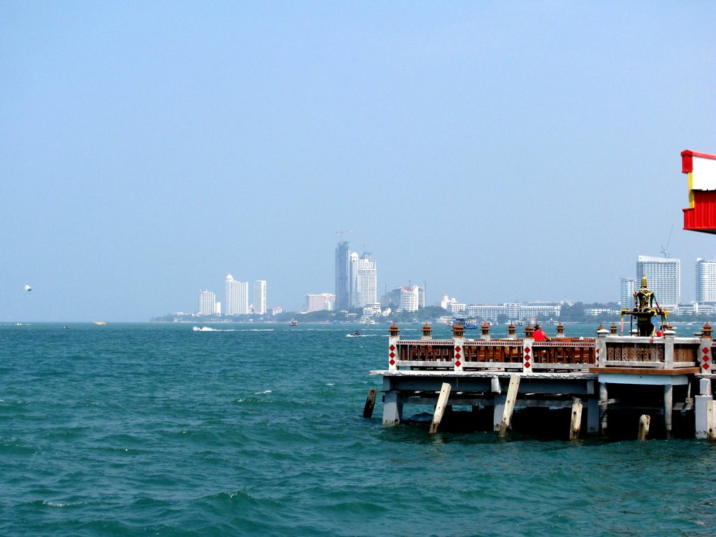 Pattaya Thailand by J Roskilly