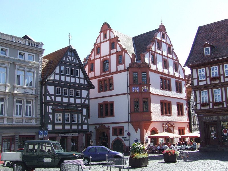 Alsfeld - Marktplatz mit Hochzeitshaus by Rüdiger Maas