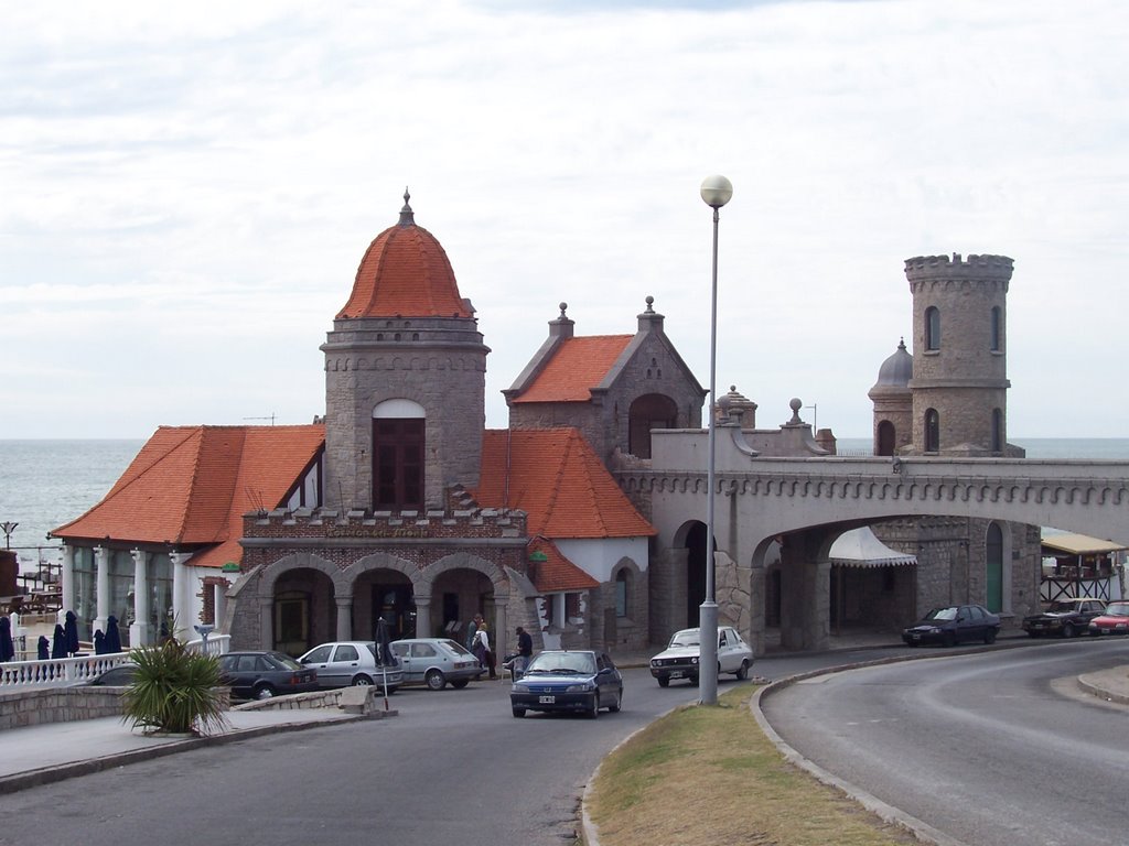 Torreón del Monje by Alberto Zahor