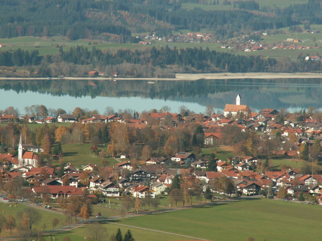 Neuschwanstein - lago visto dal castello by wuby_tn