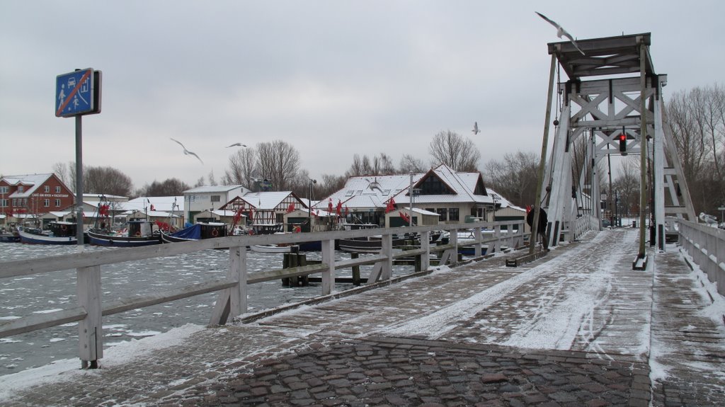 Klappbrücke Wieck, Greifswald by Klaus, Berlin