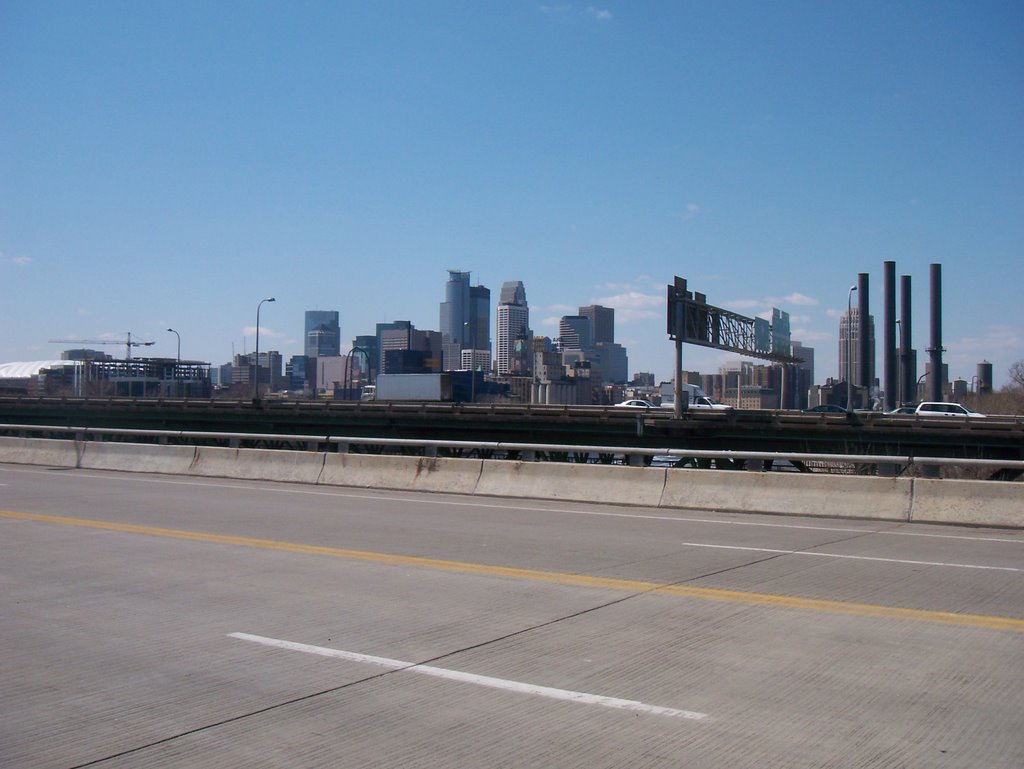 Downtown Minneapolis from 10th Ave SE Bridge by socketeer