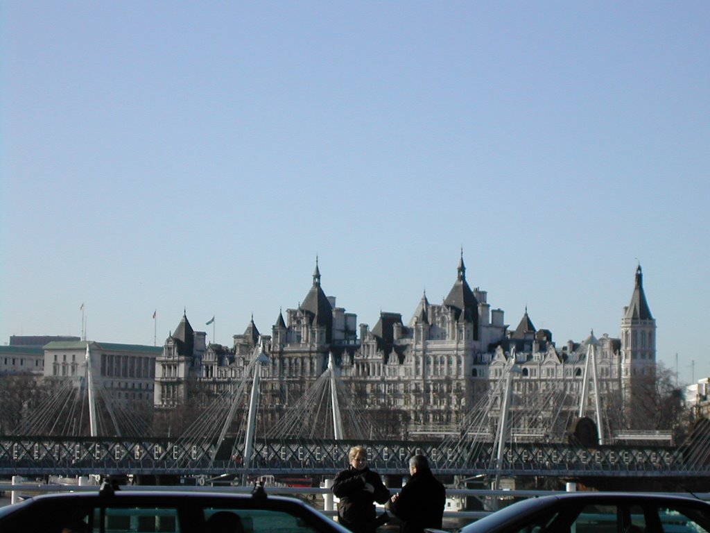 Waterloo Bridge London by gishwi organization